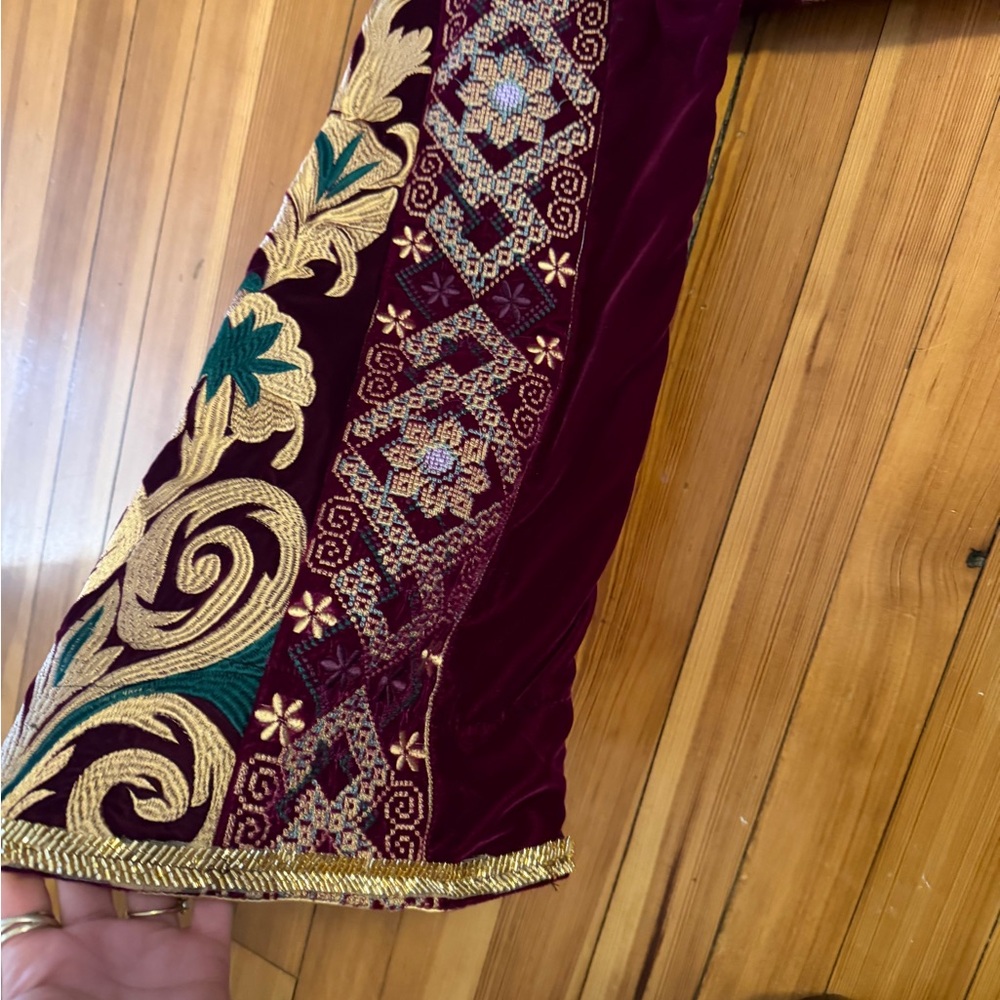 Thobe - Picture 6 of 6
